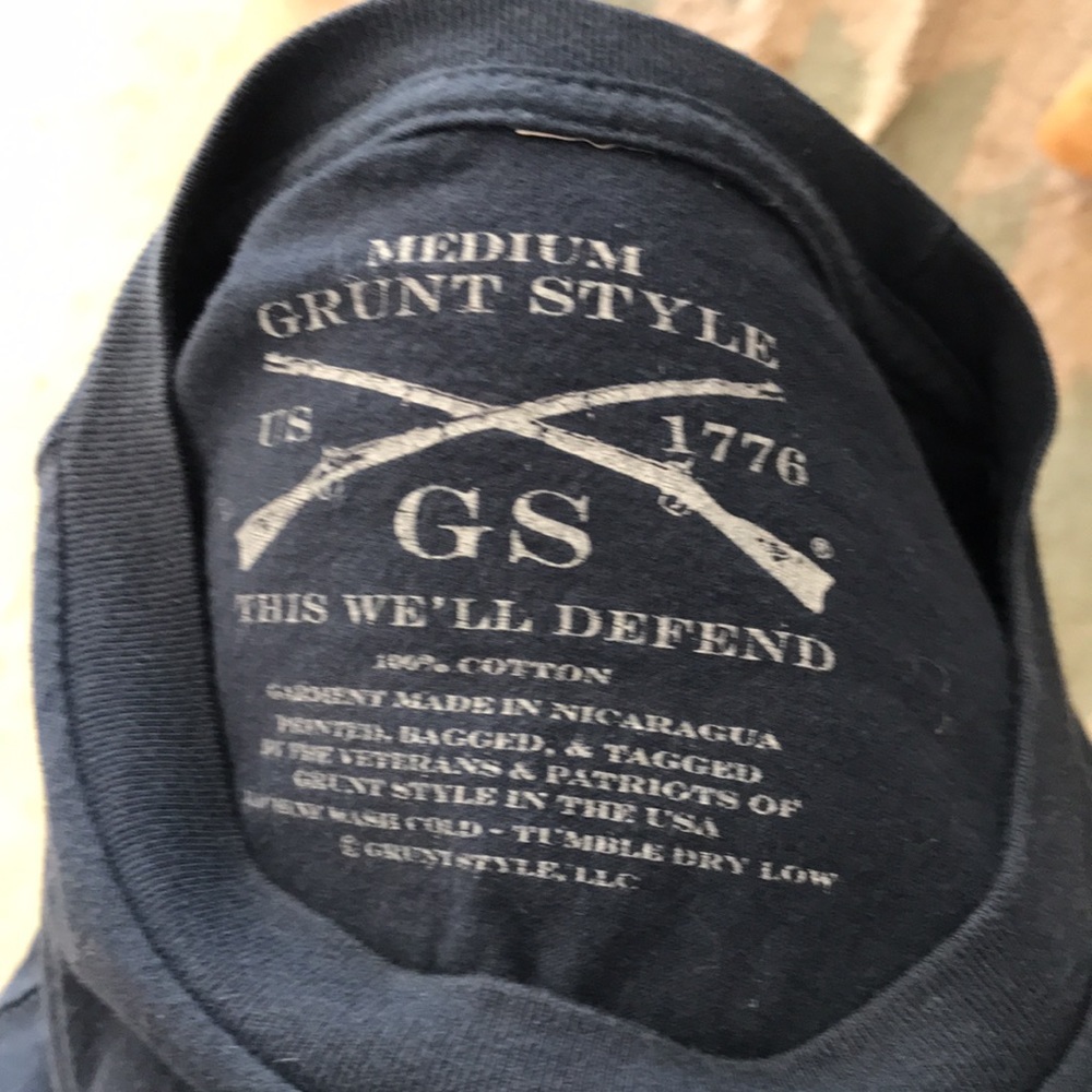 Guys grunt style t shirt holiday - Picture 5 of 5